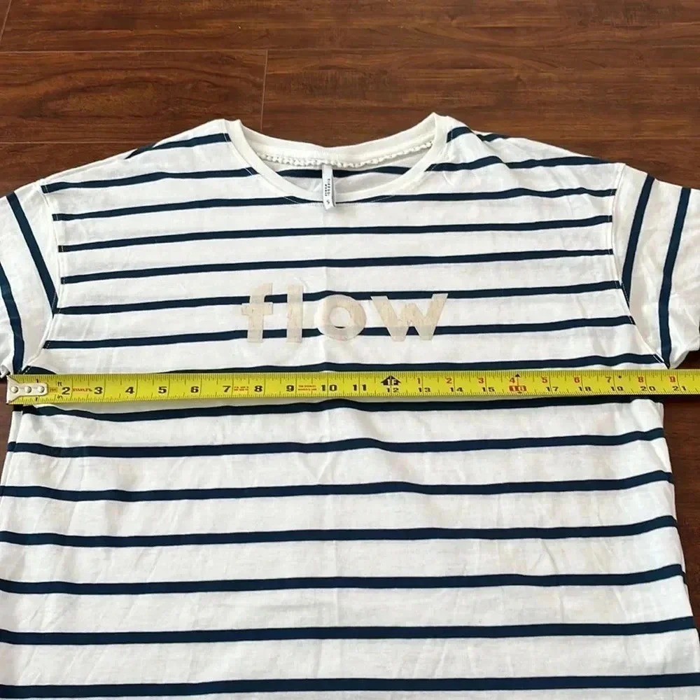 ⭐️3/$15 Striped “Flow” Tee - Picture 3 of 7